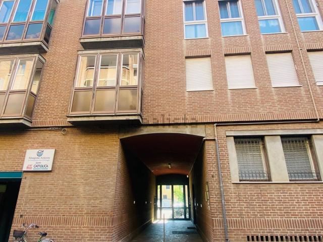 Stanze in affitto di m² in Via Ludovico Ariosto, 6