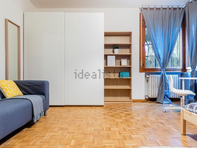 Stanze in affitto di m² in Via Ludovico Beethoven, 3