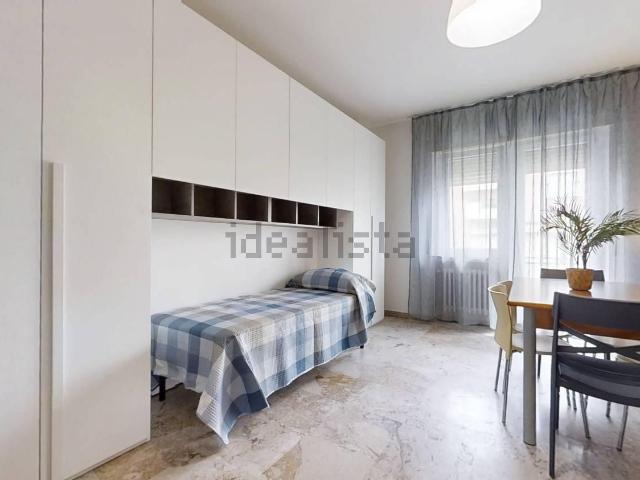 Stanze in affitto di m² in Via Monte Sabotino, 17