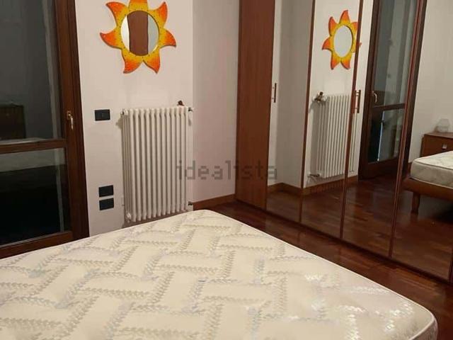 Stanze in affitto di m² in Via Monsignor Placido Ponchia, 4