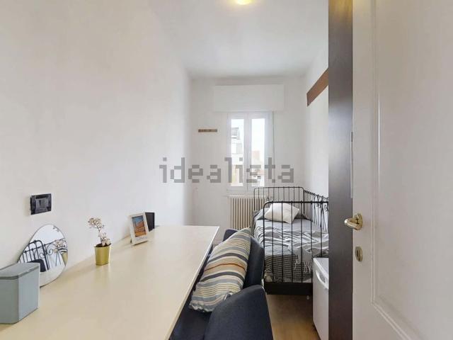 Stanze in affitto di m² in Via Niccolò Tommaseo, 106