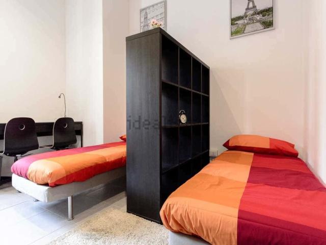 Stanze in affitto di m² in Via Oreste Regnoli, 50