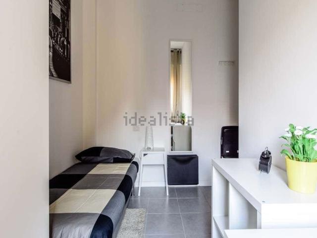 Stanze in affitto di m² in Via Oreste Regnoli, 50