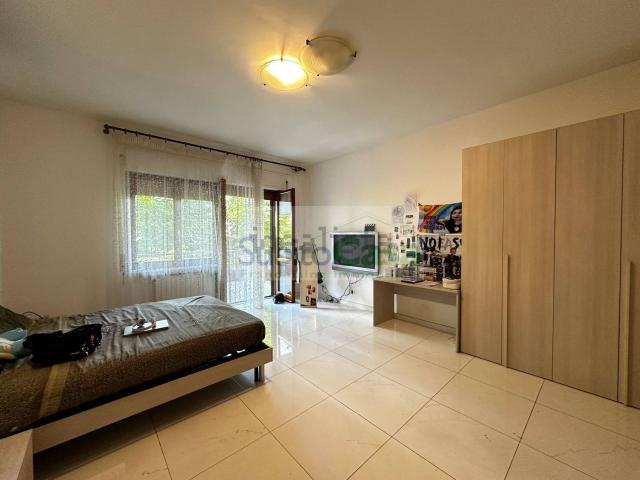 Stanze in affitto di m² in Via Ortona, 6