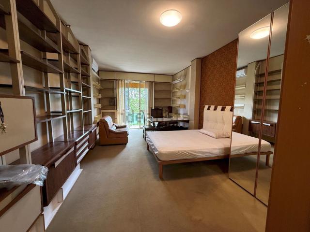 Stanze in affitto di m² in Via Pier Paolo Molinelli, 11