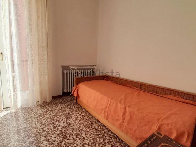 Stanze in affitto di m² in Via Raffaello Motta, 3