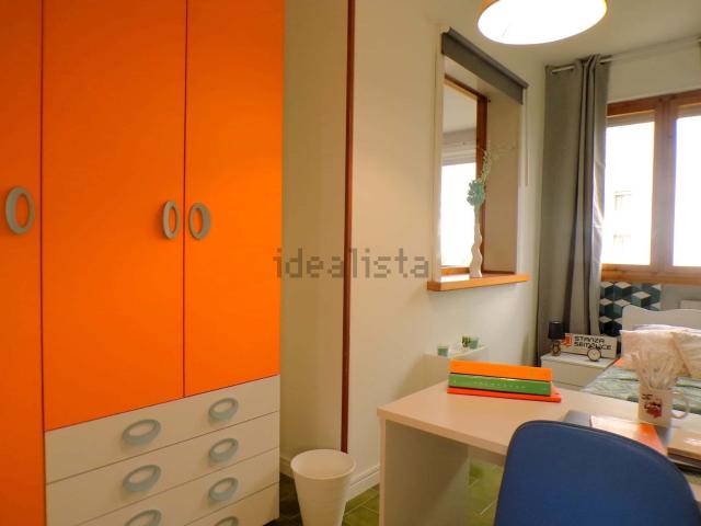 Stanze in affitto di m² in Via Rodolfo Mondolfo, 7