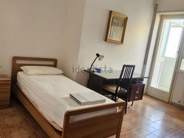 Stanze in affitto di m² in Via Santa Lucia al Parco