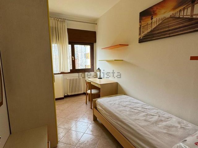 Stanze in affitto di m² in Via Sabbadino, 46