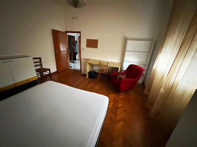 Stanze in affitto di m² in Viale Giovanni Bovio