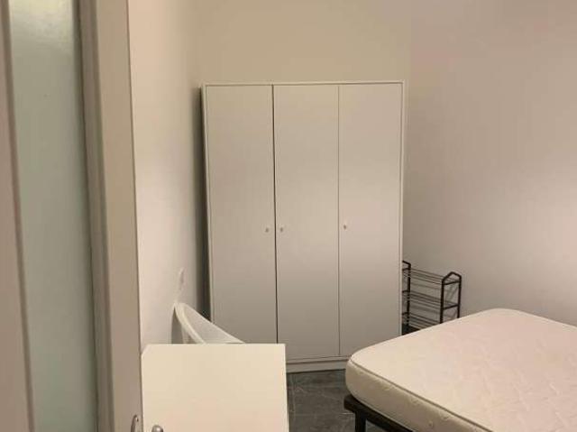Stanze in affitto in un appartamento con 2 camere da letto a Roma