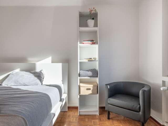Stanze in affitto in un appartamento con 3 camere da letto a Trento
