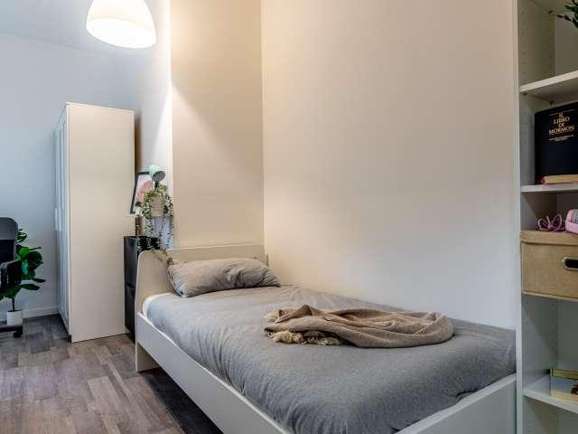 Stanze in affitto in un appartamento con 3 camere da letto a Trento
