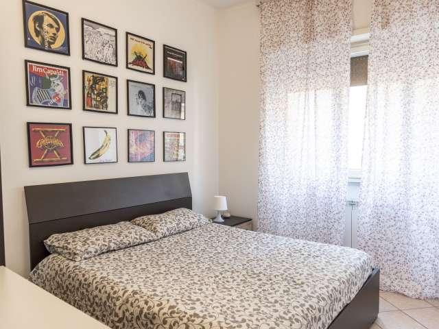 Stanze in affitto in appartamento con 2 camere da letto a Collatino, Roma