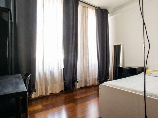 Stanze in affitto in appartamento con 4 camere da letto in Corsica, Milano