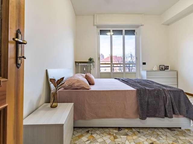 Stanze in affitto in appartamento con 5 stanze da letto a Zara, Milano