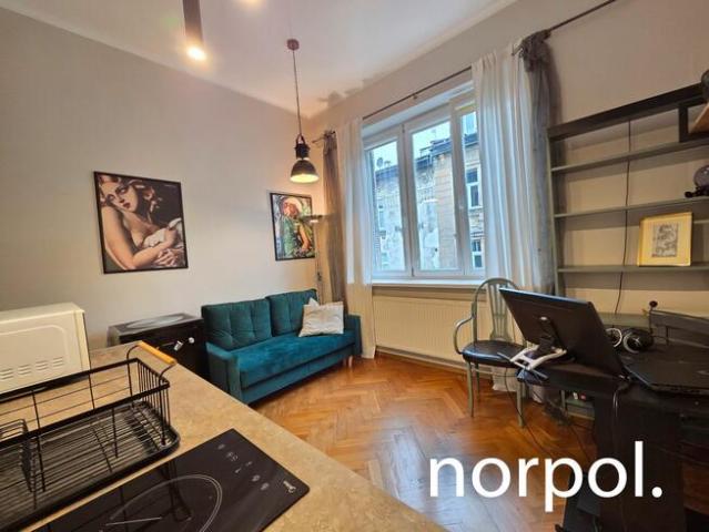 Stare Miasto | 52 m² | Umeblowane | 10 min spacerem od Rynku Głównego
