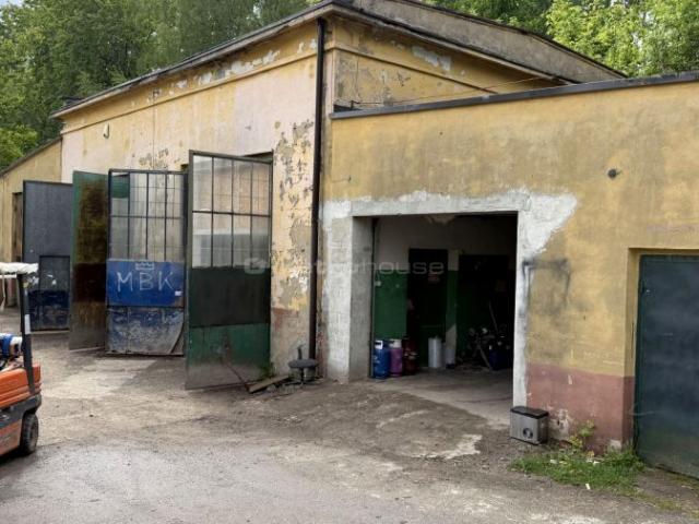 Starocmentarna 5 200 m², Dąbrowa Górnicza