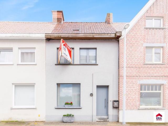 Starterswoning met onderhoudsvriendelijke tuin in Ardooie!