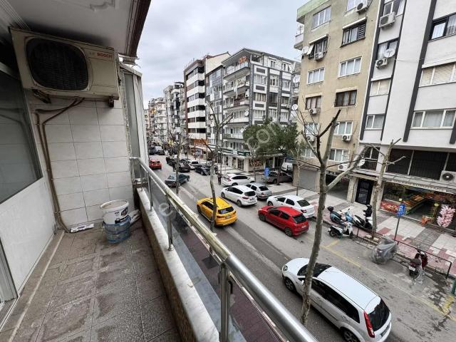 Startkey Platin'den Cumartesi Pazar Yeri Cadde Üstü Kiralık