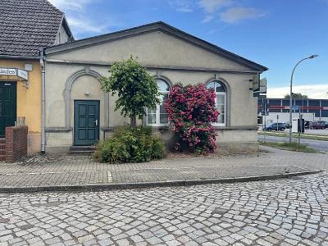 STARTKLAR: GASTRO MIT ZIMMERN & WOHNUNG