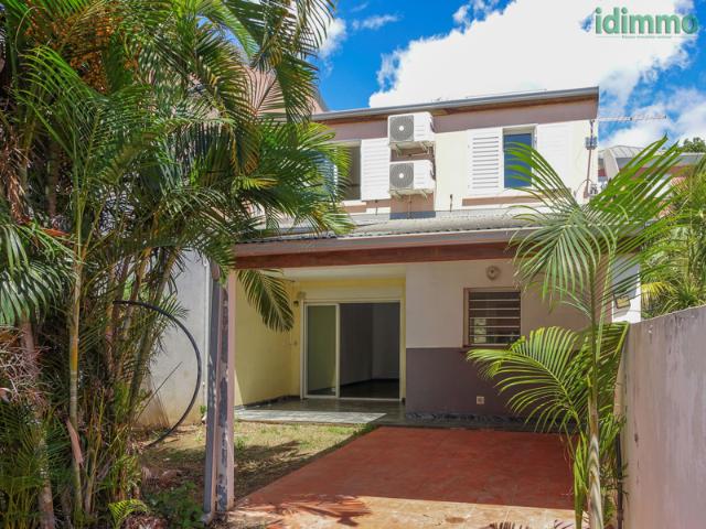 Ste Clotilde proximité Clinique, Villa T4 jumelée de 86m2 !