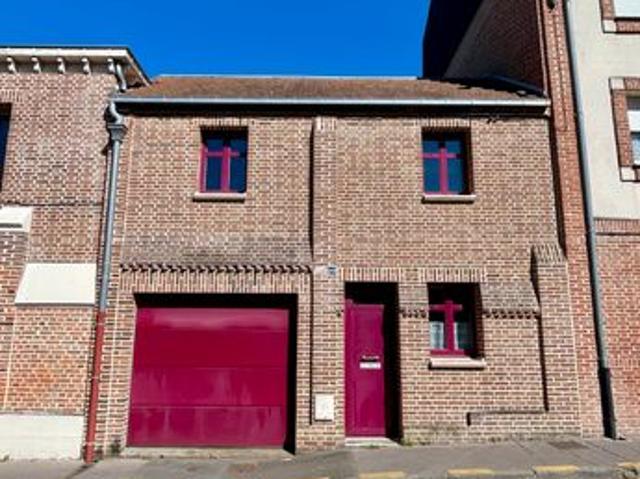Ste Anne prox gare et centre ville, Rare maison avec garage