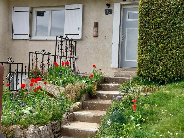 STE GENEVIEVE DES BOIS 45 / Maison 4 PIECES avec sous sol total, garage et jardin