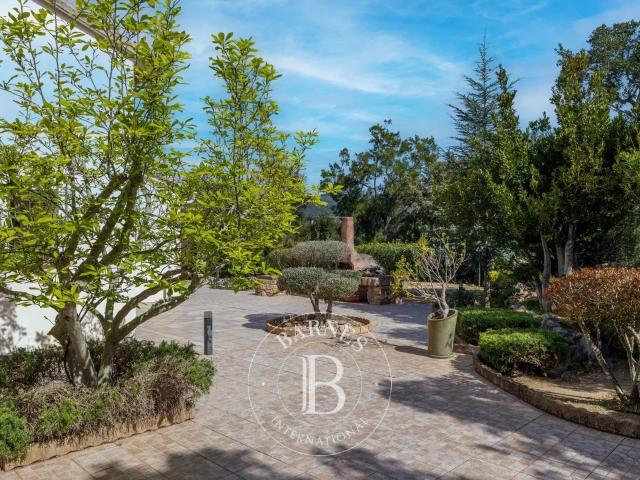 Ste Lucie de Porto Vecchio, Villa T4 vue montagnes, proche p. 294m² Sainte Lucie de Porto Vecchio
