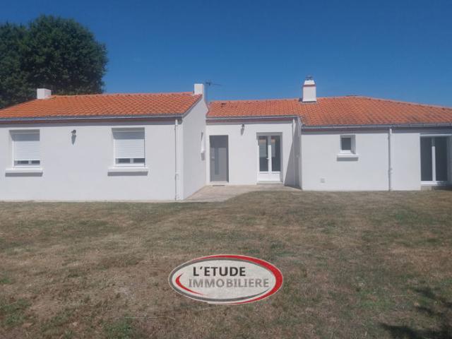 Ste Pazanne: Plain pied 135 m2, 4 ch, 2 salles d'eau, doubl