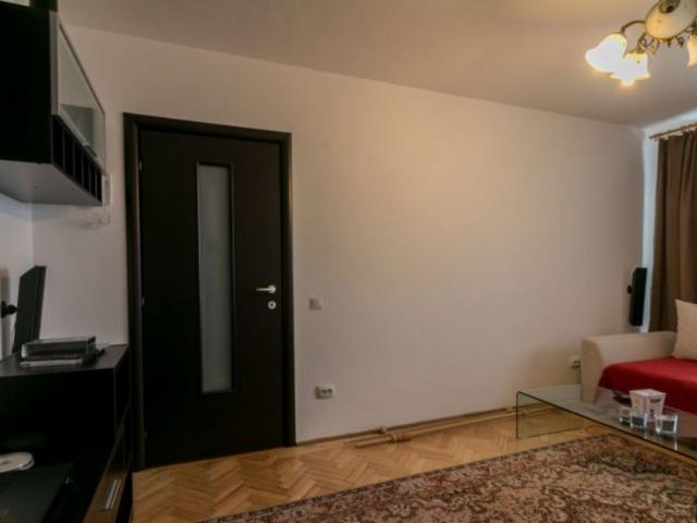 Stefan cel Mare, inchiriere apartament cu 2 camere