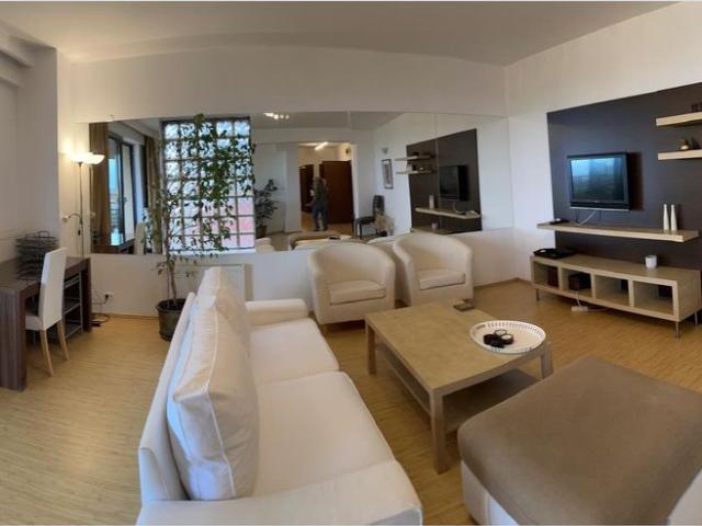 Stefan Cel mare Super apartament in Central park 150mp