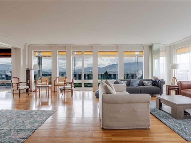 STEHEND 8 ZIMMER WOHNUNG 250 m²