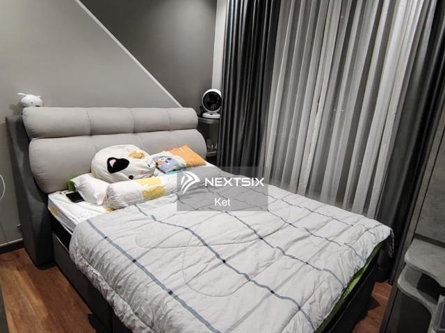 Stellar Suites Rare Corner Partial Furnished for Rent