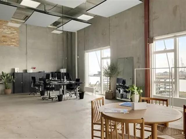 Stemningsfuldt kontor ved Aarhus Havn