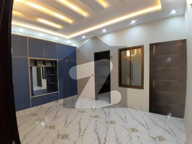Step Into 240 Yards Of Bliss Saadi Town