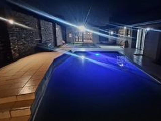 step into pure modern luxury!