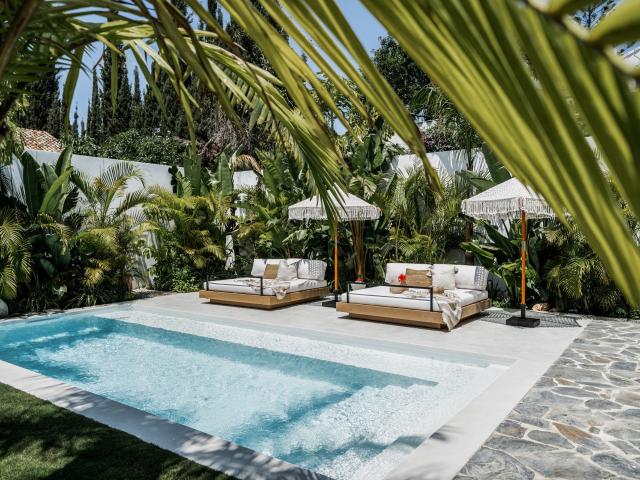 Step into your own piece of paradise with this Balinese insp. 176m² Marbella