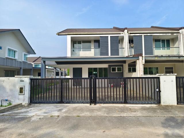 STEPHEN YONG DOUBLE STOREY TERRACE CORNER At HOMELAND GARDEN KUCHING