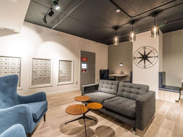 Steps to Parliament Gym Theater Rooftop Patio/Party Room Business Lounge!
