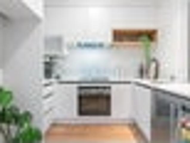 Steps from Sylvia Park No Body Corp Fees