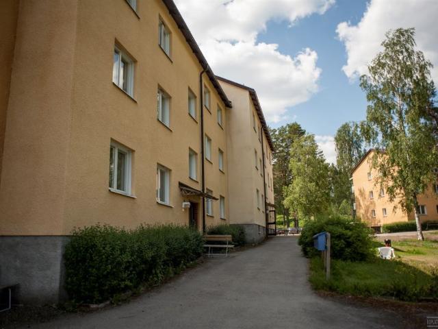 Stiftelsevägen 8