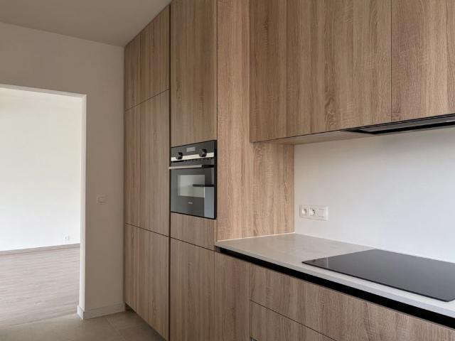 Stijlvol 2 SLK appartement met terras in Merksem