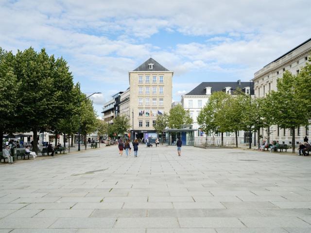 Stijlvol en luxueus 1slpk kamerappartement met ruim terras aan de Kouter