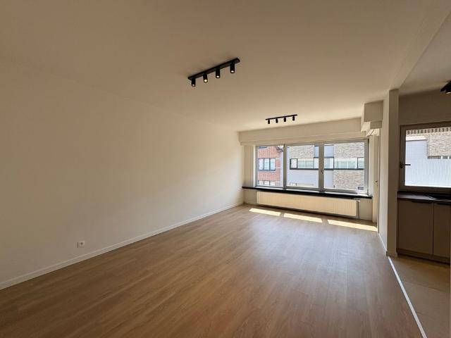 Stijlvol gerenoveerd appartement met 2 slaapkamers in hartje Geel