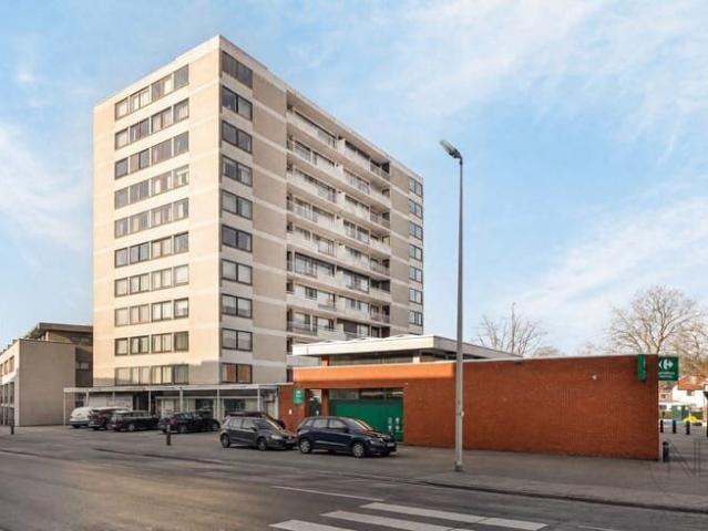 Stijlvol gerenoveerd en bemeubeld appartement met panoram.