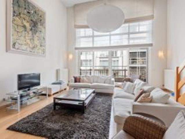 Stijlvol instapklaar appartement nabij Albertstrand en Ru.