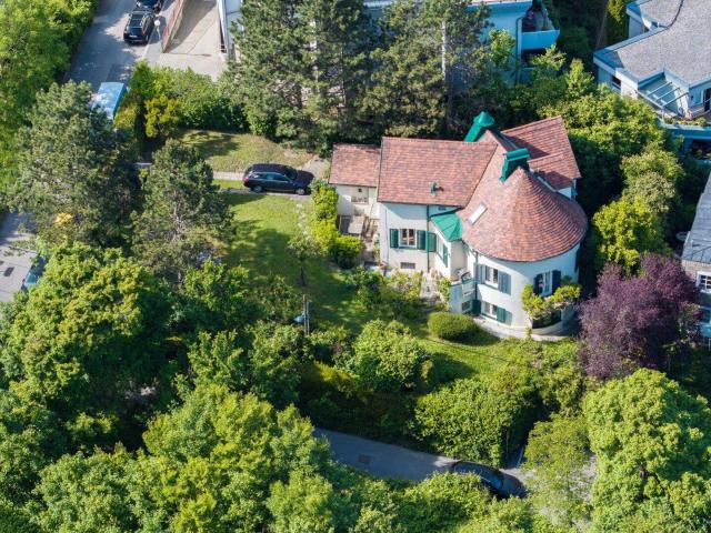 Stillvolle Villa in Hietzings Grünruhelage – Nähe Lainzer Tiergarten