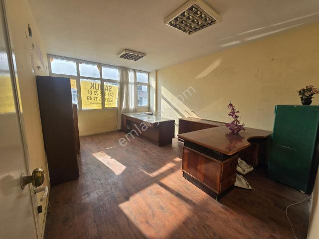 Stilpark'tan Kızılay Cadde Üzeri Satılık Ofis!