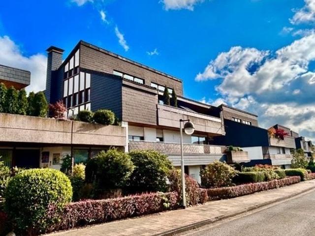 Stilvoll Wohnen. großzügige Galeriewohnung in Toplage am Kurpark mit schöner Dachterrasse